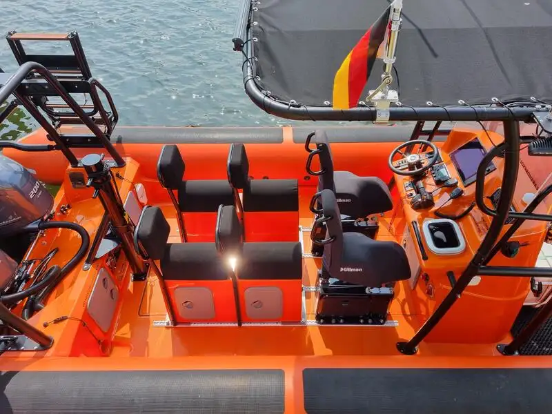 Bote inflável rígido à venda