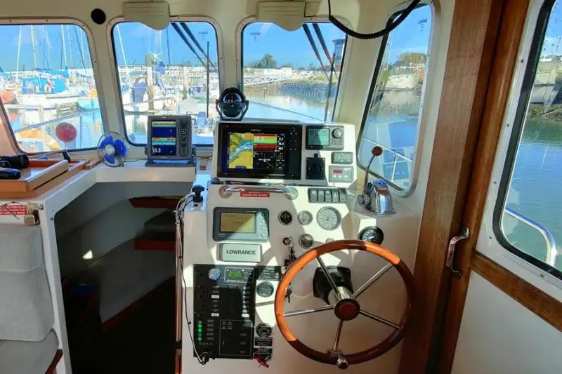 Barcos de trabalho à venda