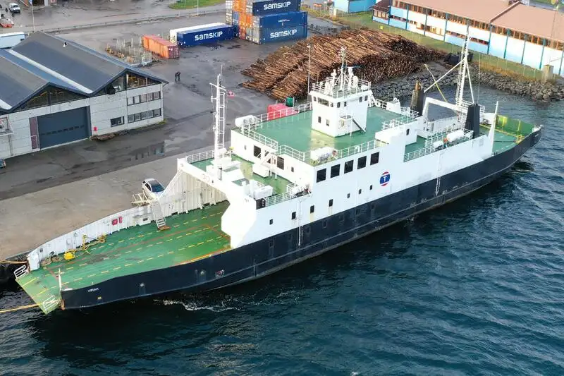 Navio Ro-Ro à venda
