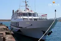 Navio de passageiros à venda