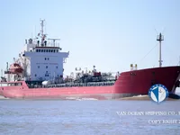 Navio-tanque de óleo/produtos químicos à venda