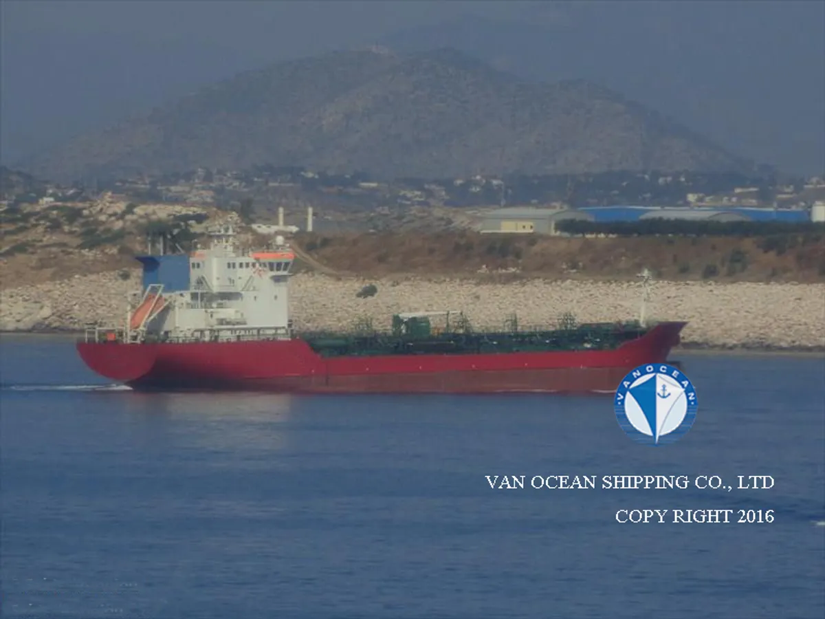 Navio-tanque de óleo/produtos químicos à venda