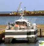 Barco de tripulação à venda