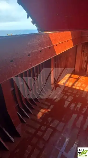 Navio graneleiro à venda