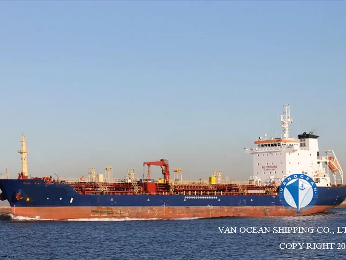 Navio-tanque de óleo/produtos químicos à venda