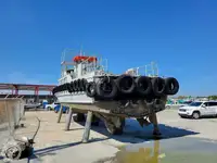 Barco de tripulação à venda