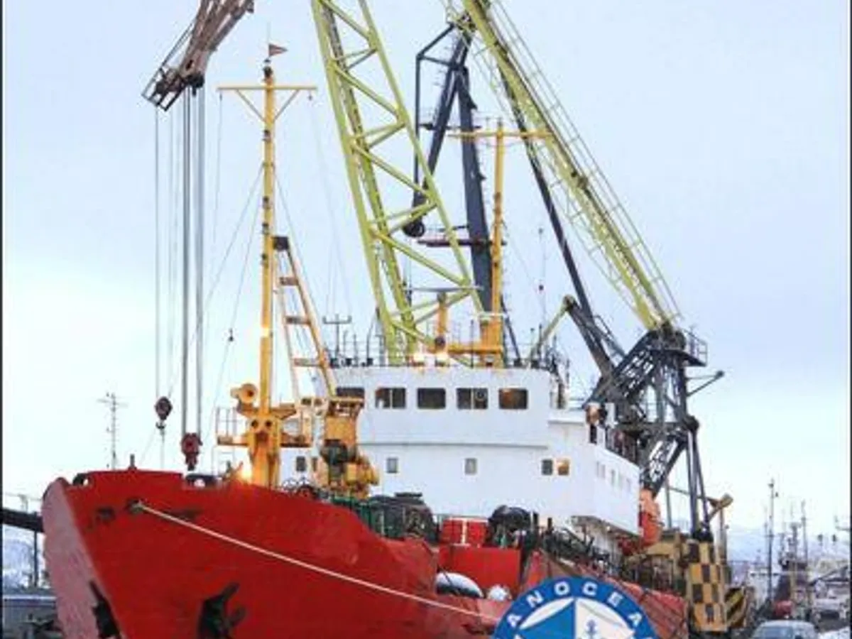 Navio frigorífico à venda