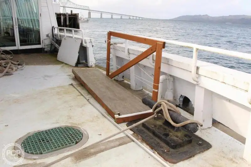 Navio de transporte de passageiros (Ferry) à venda