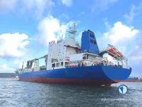 Navio frigorífico à venda