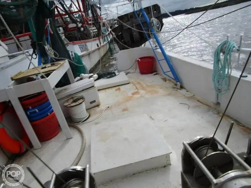 Navio de pesca de arrasto à venda