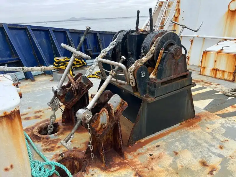 Navio de pesca de arrasto à venda