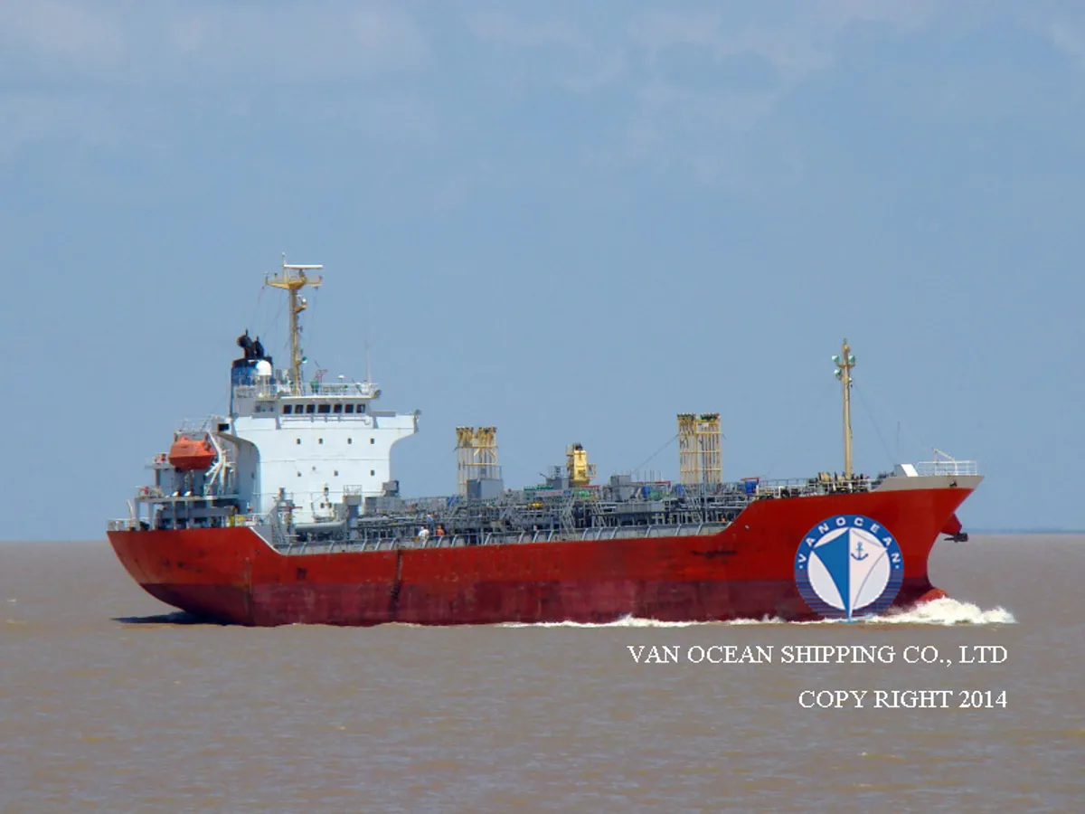 Navio-tanque de óleo/produtos químicos à venda