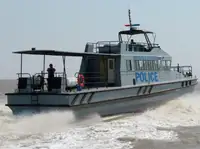 Barco patrulha à venda