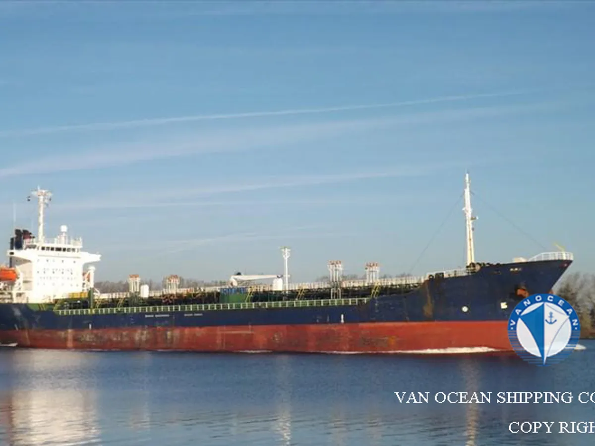 Navio-tanque de óleo/produtos químicos à venda