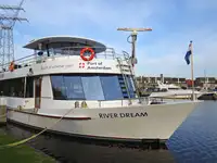 Navio de passageiros à venda