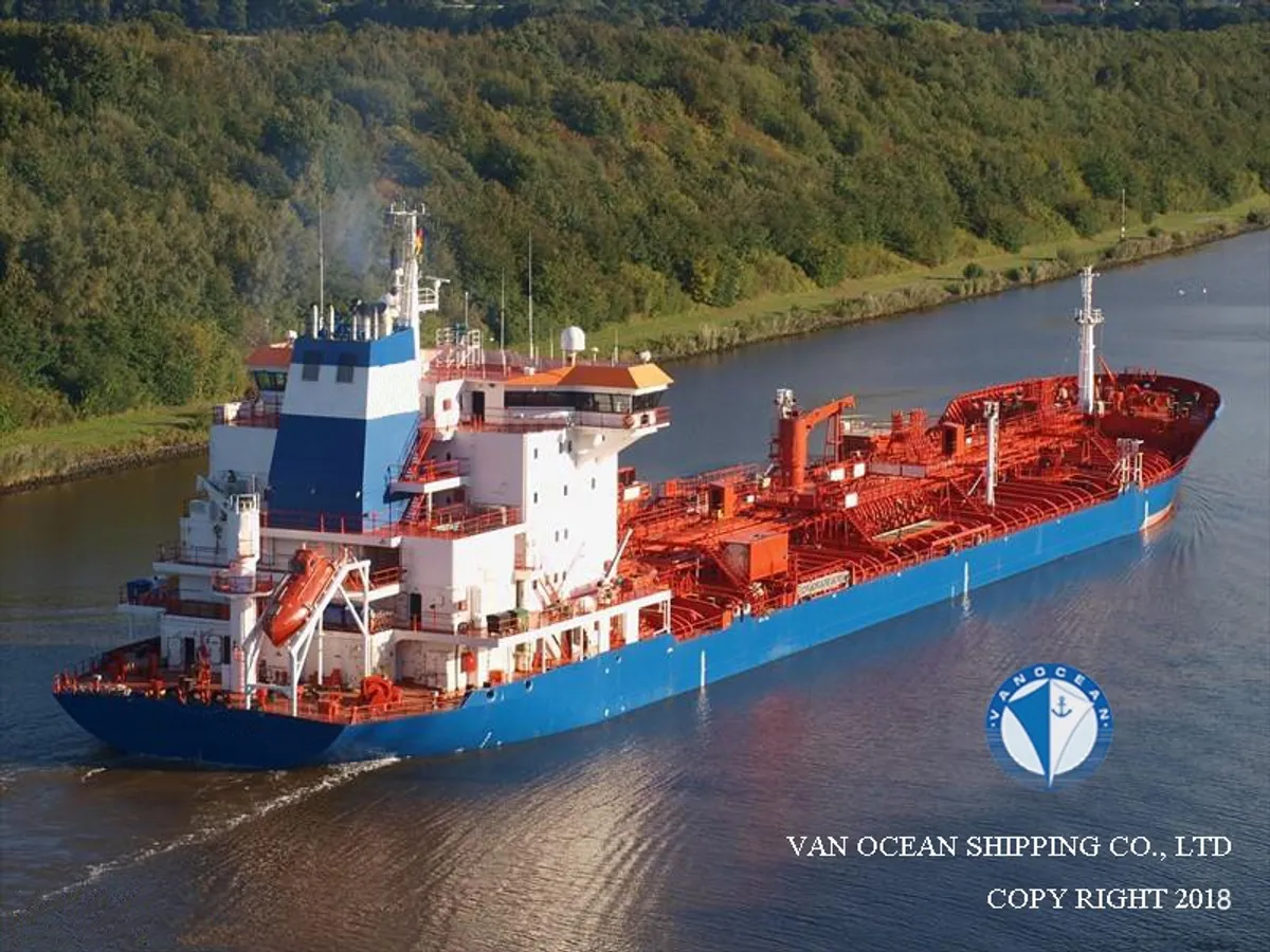 Navio-tanque de óleo/produtos químicos à venda