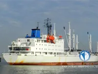 Navio frigorífico à venda