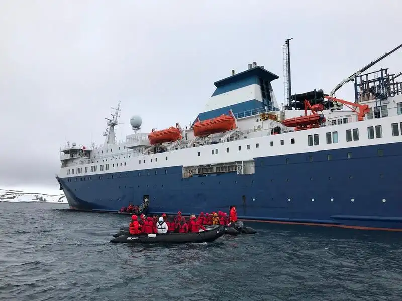 Navio RoPax à venda