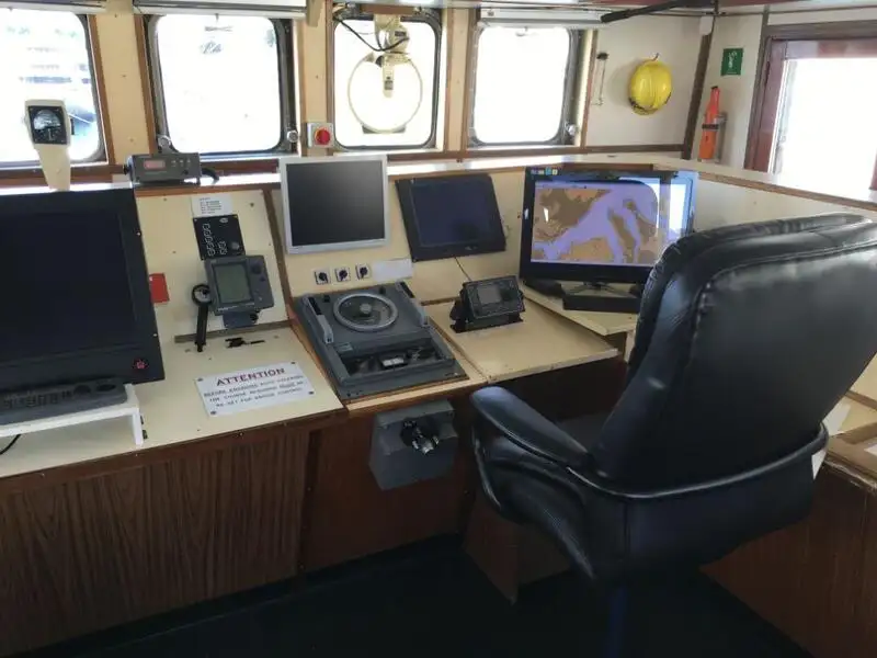 Navio de Suprimento Rápido (FSV) à venda