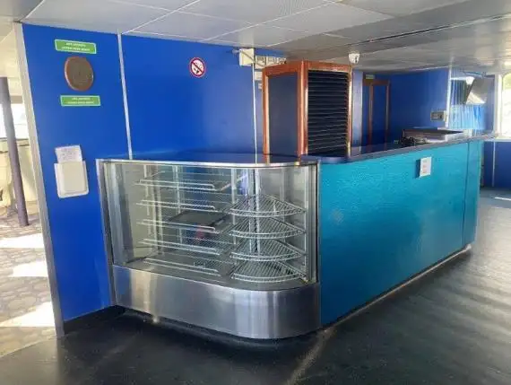 Catamarã à venda