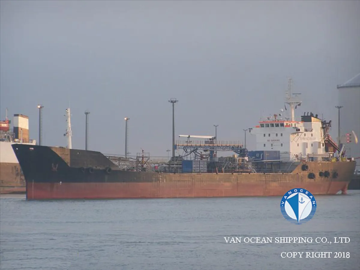 Navio-tanque de óleo/produtos químicos à venda