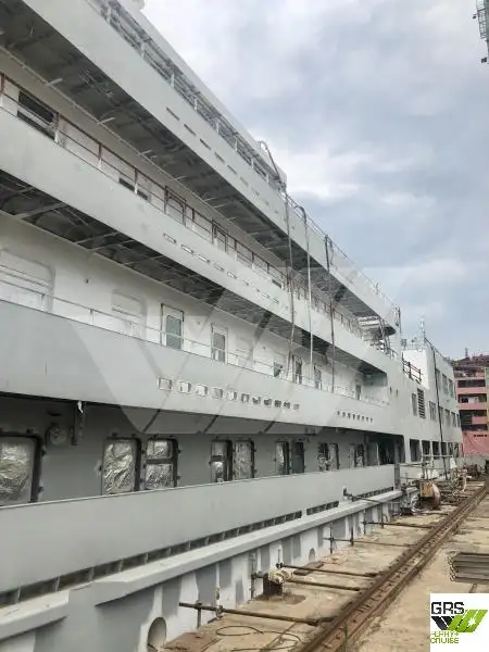 Navio de cruzeiro à venda