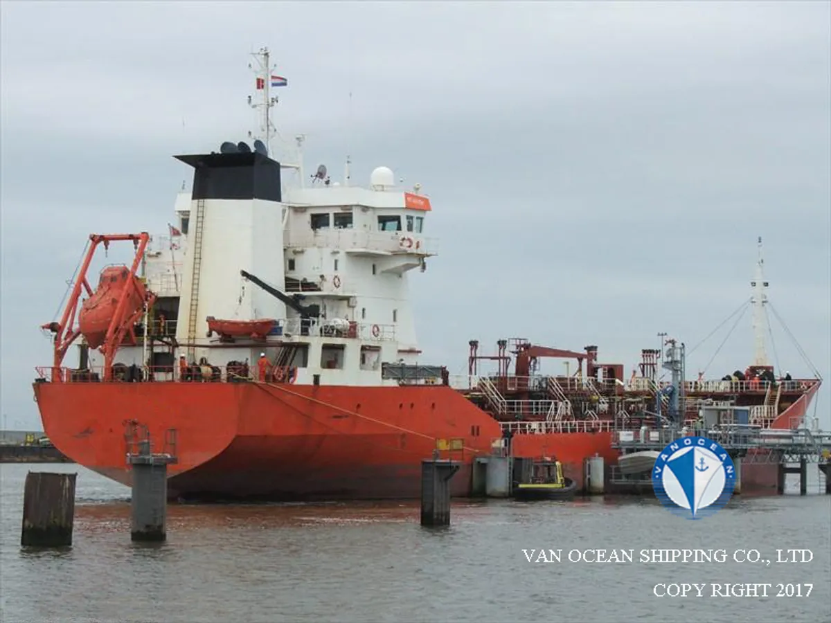 Navio-tanque de óleo/produtos químicos à venda