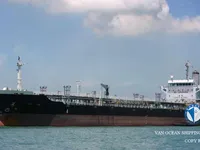 Navio-tanque de óleo/produtos químicos à venda