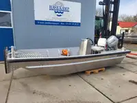 Barcos de trabalho à venda