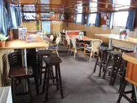 Barcaça à venda