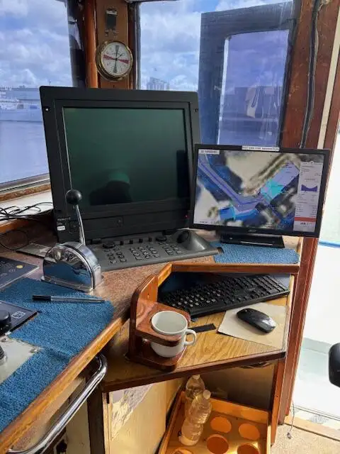 Barcos de trabalho à venda