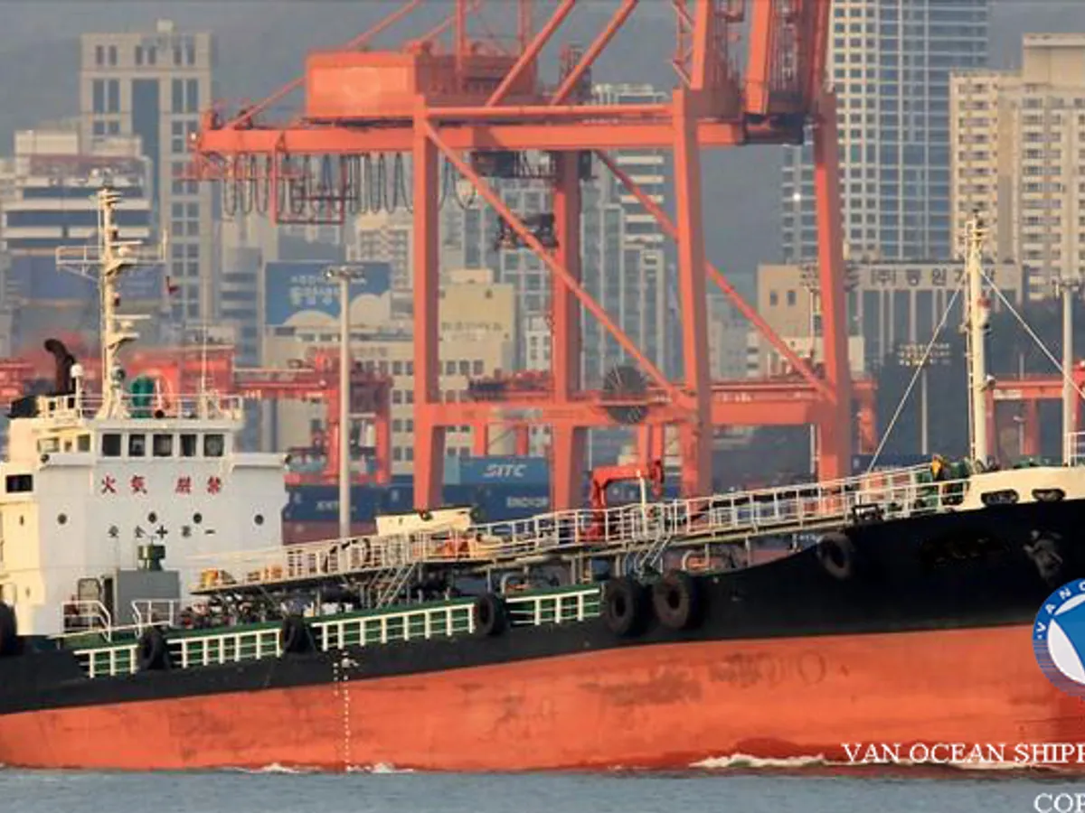 Navio-tanque de óleo/produtos químicos à venda