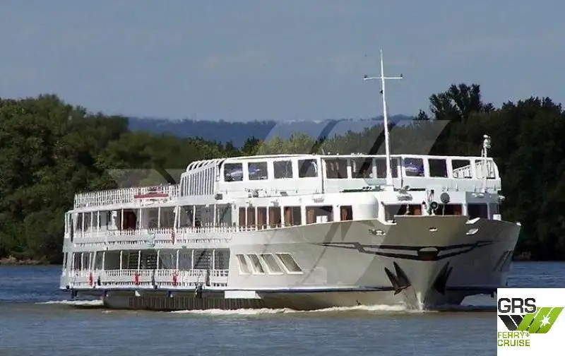 Navio de cruzeiro à venda