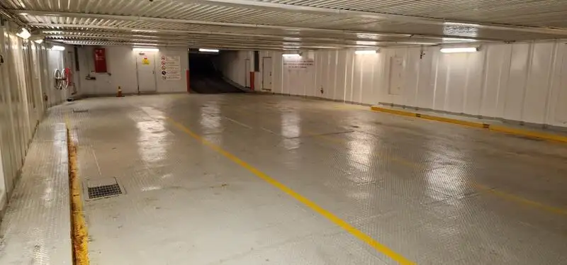 Navio-tanque de combustível à venda