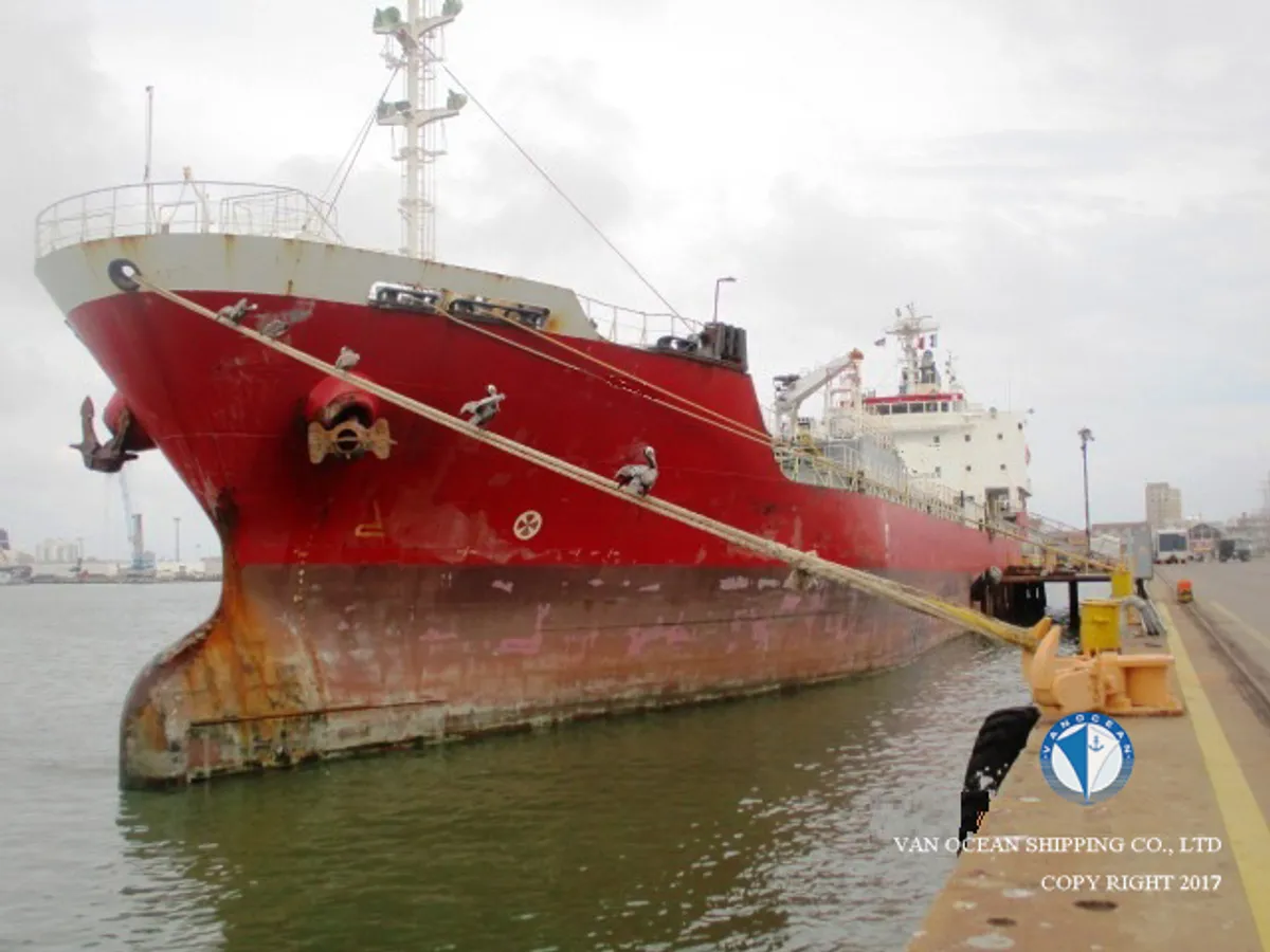 Navio-tanque de óleo/produtos químicos à venda