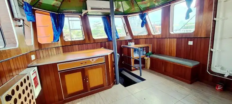 Rebocador à venda