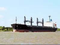 Navio graneleiro à venda