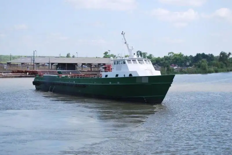 Barco de tripulação à venda