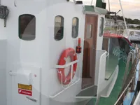 Navio de pesca à venda