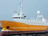 Navio de pesca de arrasto à venda