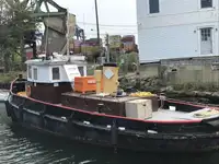 Rebocador à venda