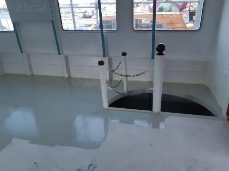 Apoio a mergulho à venda