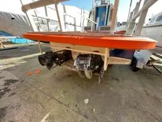 Navio transportador de GNL à venda