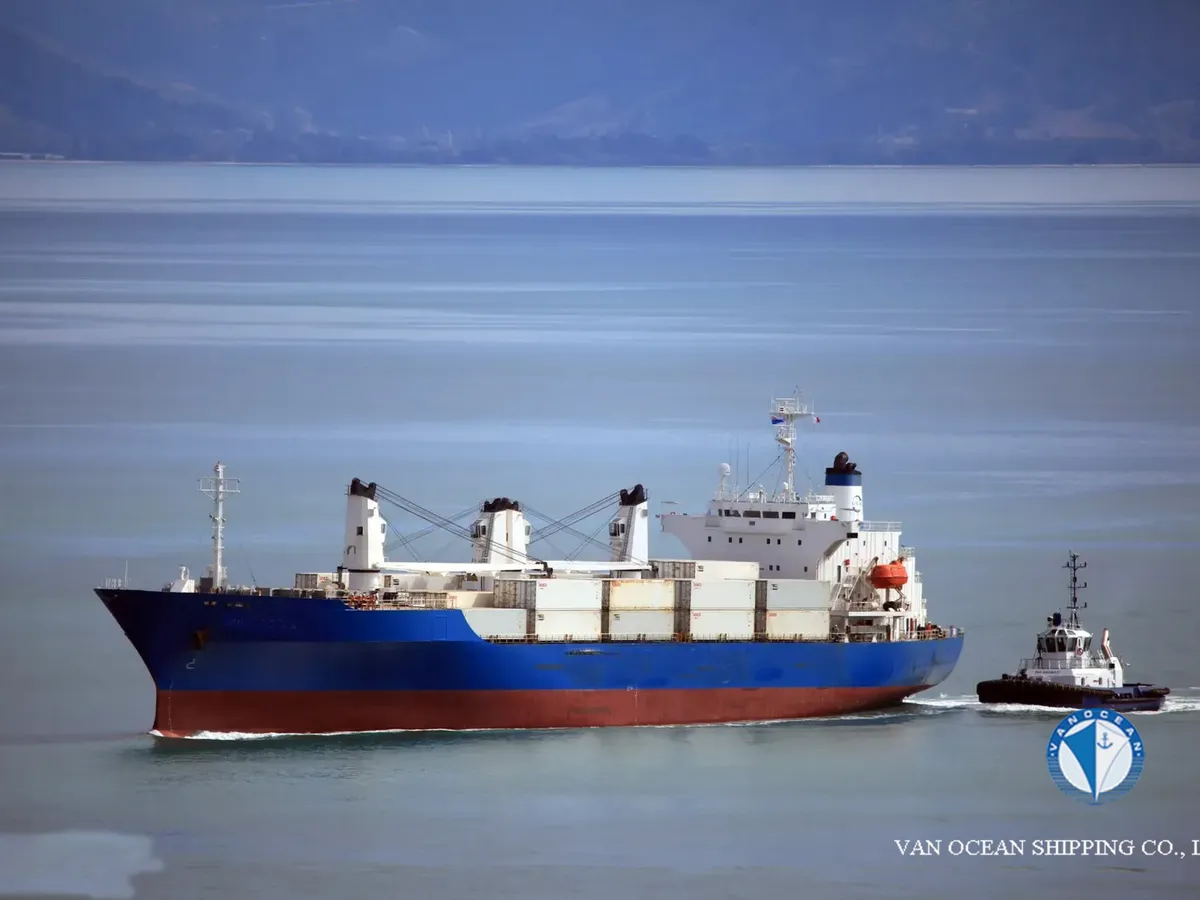 Navio frigorífico à venda