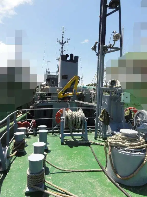 Navio de abastecimento à venda