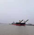 Navio graneleiro à venda