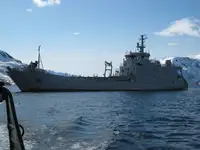 Balsa de desembarque, tanque à venda