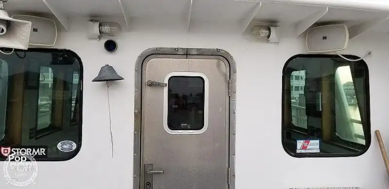 Navio de pesca de arrasto à venda