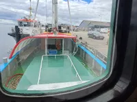 Navio de pesca à venda