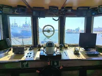 Navio de abastecimento à venda